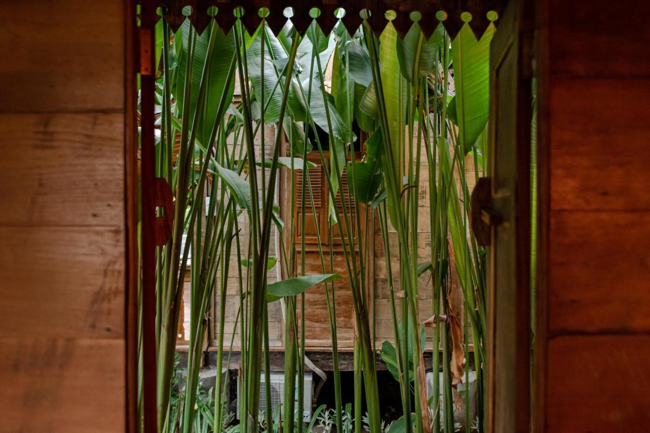 Moson Villa Legian Exteriör bild