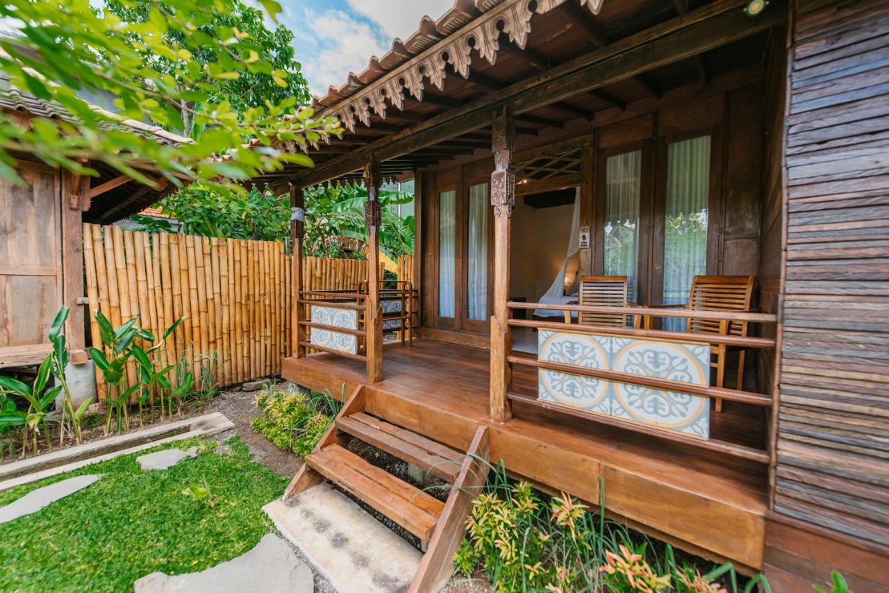 Moson Villa Legian Exteriör bild