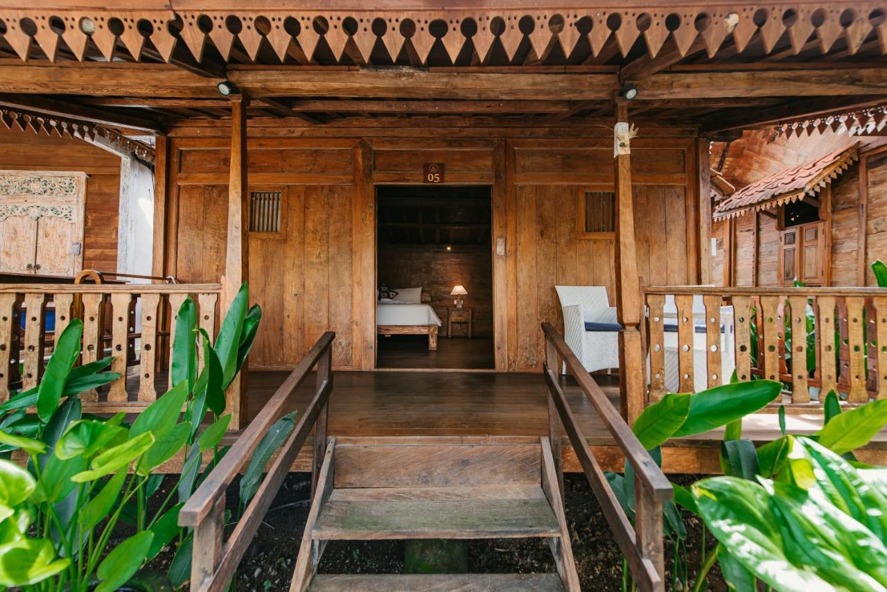 Moson Villa Legian Exteriör bild